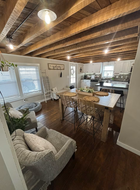 Vivian's Serenity Guest House_Kitchen&Dining