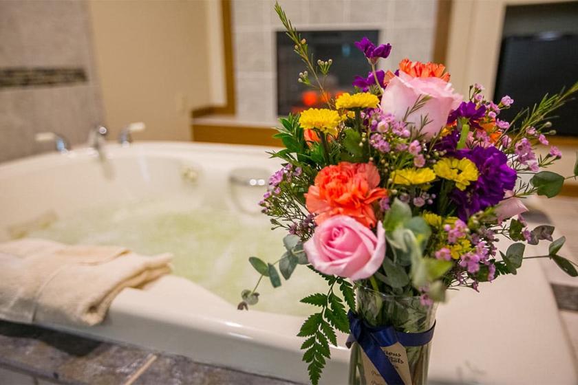 Berlin Carriage House flower package