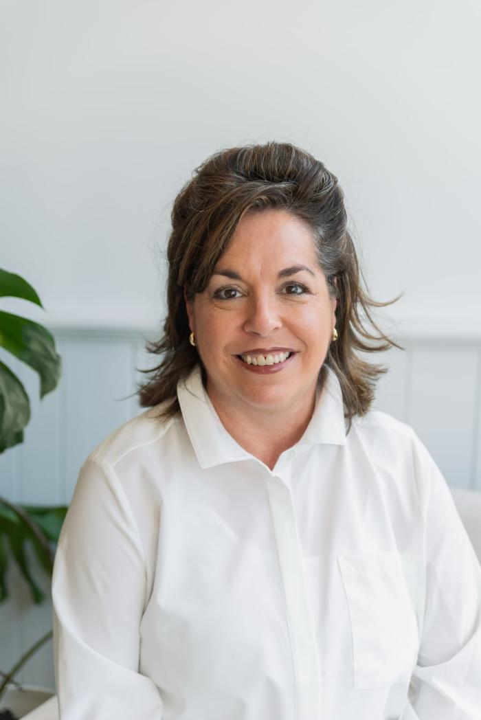 Headshot of Jen Feucht