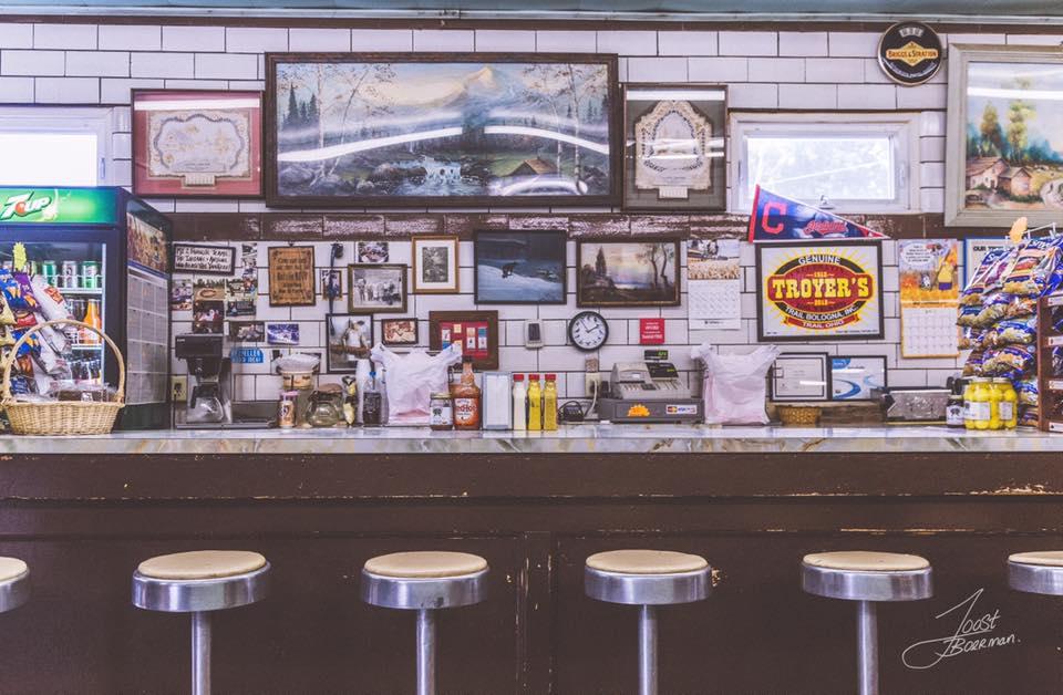 Lunch counter at Troyer's Trail Bologna (Image Credit: Joost Boerman)